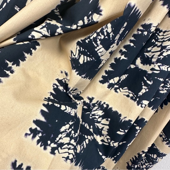 Akshara A-Line Dress - Picture 8 of 10